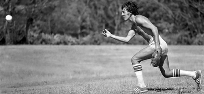 Run Bruce, run! Run Bruce, run!