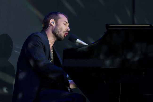 Daniel Johns turns ‘Smells Like Teen Spirit’ into a Coldplay song