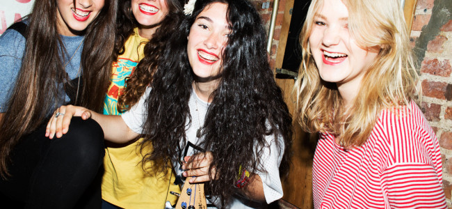“Rock n’ Roll Soldiers”: An interview with Carlotta Cosails of Hinds “Rock n’ Roll Soldiers”: An interview with Carlotta Cosails of Hinds