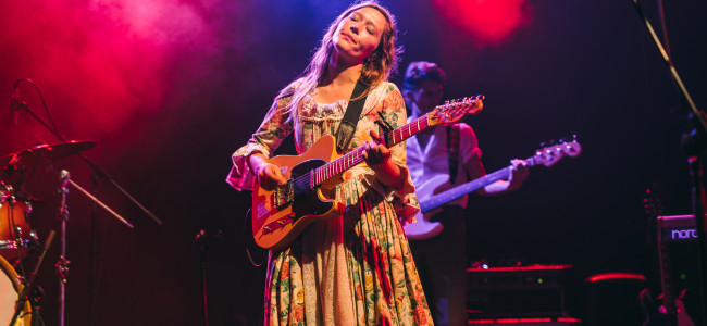 Julia Jacklin + Weyes Blood @ Zoo Twilights, Melbourne, 28.02.2020