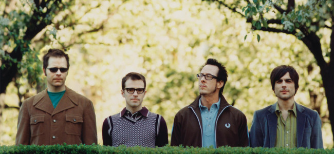 some folk really don’t like Weezer these days some folk really don’t like Weezer these days